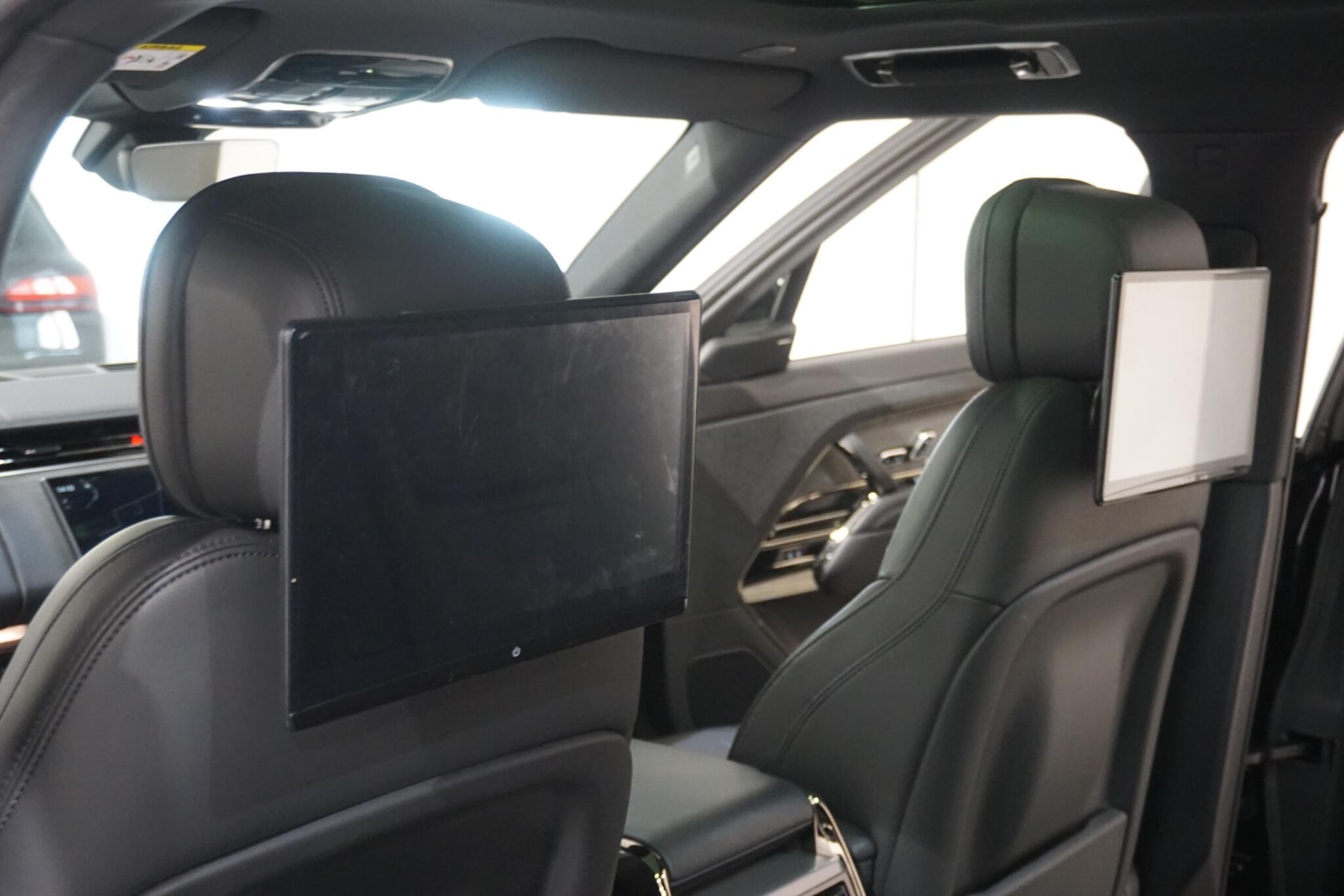 Land Rover Range Rover Sport 3.0 D300 MHEV Dynamic SE SUV 5dr Diesel Auto 4WD Euro 6 (s/s) (300 ps)